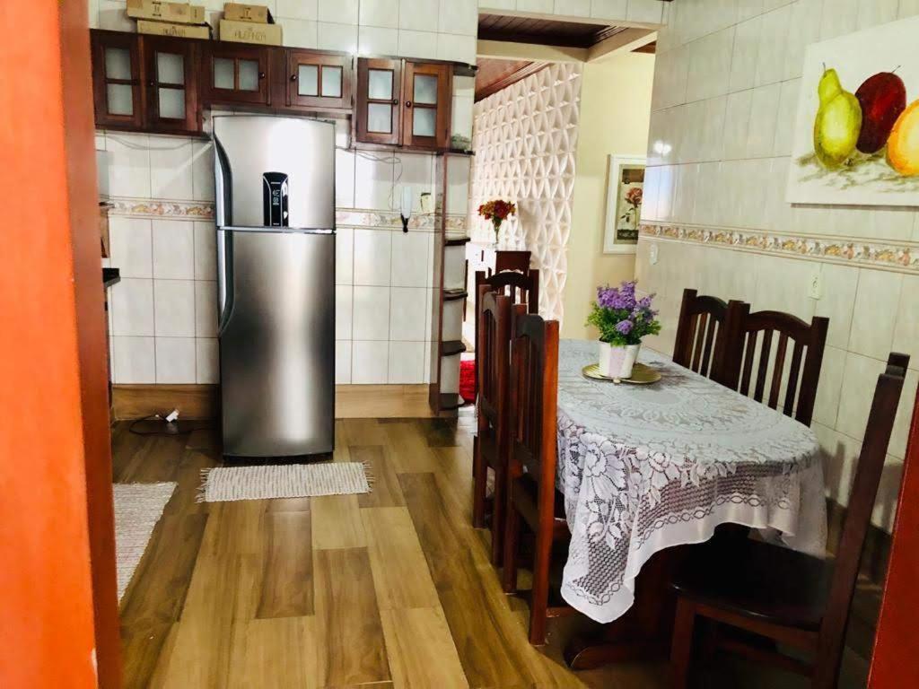 Casa Aconchegante Com Piscina Villa Парати Екстериор снимка